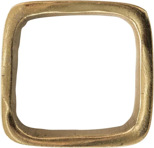 Vista 3 de Servilleteros cuadrados de metal con acabado de latón con corbata de cuero (juego de 4 piezas)