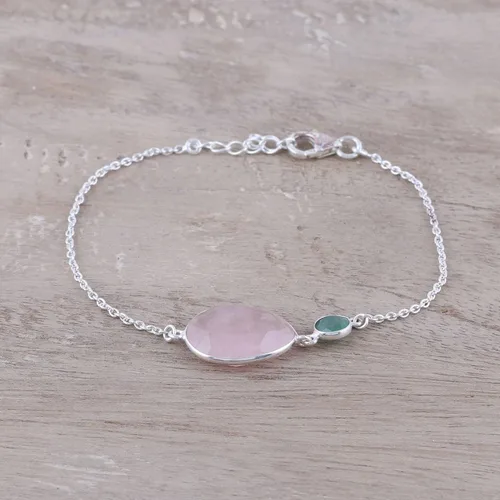 Vista 3 de NOVICA Pulsera de cadena de plata de ley 925 de cuarzo rosa, 7.0in, cristal brillante