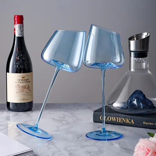 Vista 3 de Juego de 2 copas de vino tinto inclinadas, copas de vino blanco de tallo largo sin plomo, copas de vino de cristal modernas con base cóncava única
