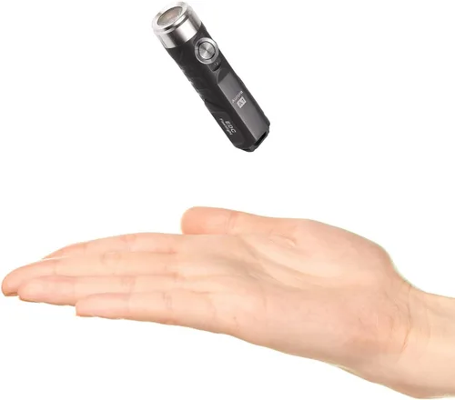 Vista 5 de Linterna RovyVon A1 recargable, tamaño pequeño, USB