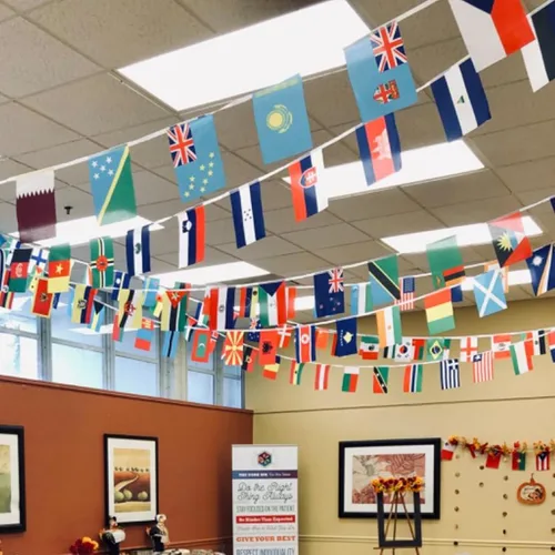 Vista 4 de Banderas de cuerda de 100 países, banderines internacionales, banderas del mundo para bares olímpicos, clubes deportivos, decoraciones escolares