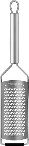 Vista 6 de Microplane Professional Series - Rallador de cocina grande para queso duro, chocolate y trufa con cuchillas de acero inoxidable, fabricado