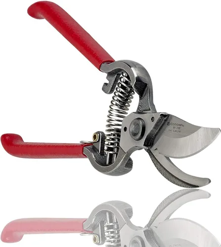 Vista 2 de Corona BP 3180D Podador clásico forjado de bypass con capacidad de corte de 1 pulgada, 1", Rojo & NISAKU NJP650 El original cuchillo japonés