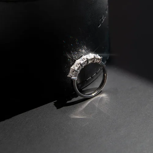 Vista 5 de Anillo de moissanita eternidad, anillos de boda para mujer, 2.0 quilates, 5 piedras, anillo de moissanita de plata de ley 925 con chapado en oro