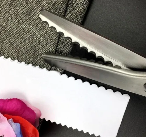 Vista 3 de Tijeras profesionales de costura para costura, tijeras profesionales de acero inoxidable con agarre cómodo, cuchillas dentadas y festoneadas