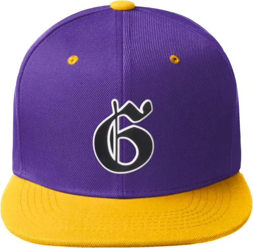 Vista 1353 de Daxton Gorra clásica con visera de billete plano con letras del alfabeto inglés antiguo de la A a la Z