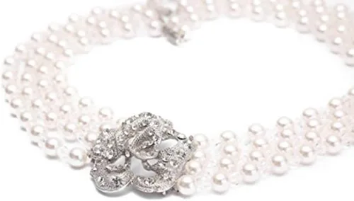 Vista 2 de Audrey Hepburn Breakfast at Tiffany - Disfraz de 5 piezas de perlas y accesorios para niñas
