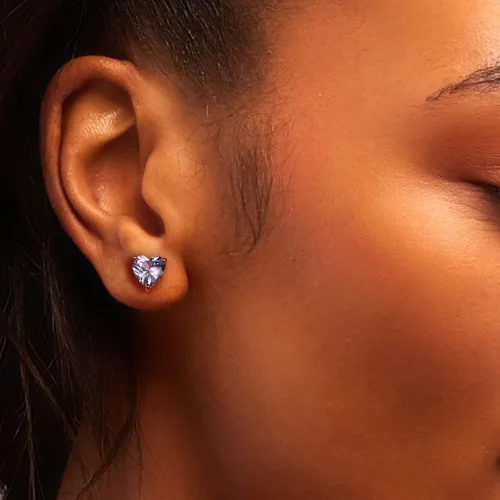 Vista 3 de Aretes de plata de ley 925 con piedra natal de corazón para mujer, aretes de tuerca con piedra natal de corazón para mujeres, adolescentes, niñas