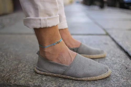 Vista 35 de Made by Nami Surfer Anklet with Snap Hook Clasp Waterproof & Adjustable Thin String Ankle Bracelets for Women and Men Handmade Jewelry for Beach and