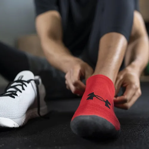 Vista 5 de Under Armour - Calcetines invisibles para adulto, Performance Tech, varios pares