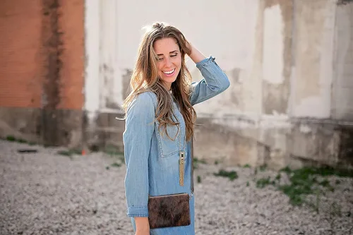 Vista 6 de Montana West Cowhair - Bolso cruzado de piel para teléfono celular cartera para mujer vaquera occidental pequeño bolso cruzado