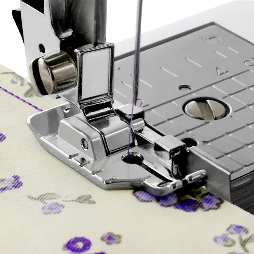 Vista 2 de Distinctive 1 – 4 (cuarto de pulgada) Quilting máquina de coser prensatelas para guía de borde con – Compatible con todos los vástagos Snap-On