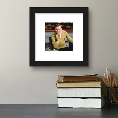 Vista 4 de Trends International Gallery Pops Star Trek - Póster de pared con foto del puente del Capitán Kirk, 12.00 x 12.00 pulgadas, versión de marco negro