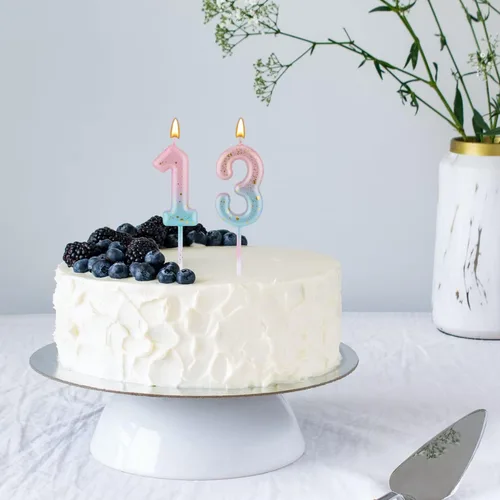 Vista 5 de Vela de letras con número de cumpleaños en degradé, velas de cumpleaños degradadas color rosa y azul para tartas