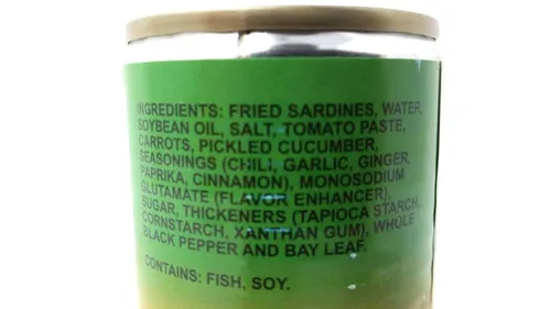 Vista 2 de 555 Sardinas fritas calientes y picantes 5.5oz (155g), paquete de 6
