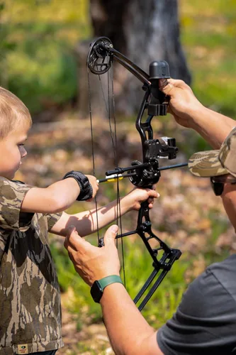 Vista 10 de Bear Archery Pathfinder Youth Bow Set