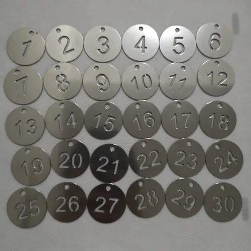 Vista 4 de Diámetro de 1.18 pulgadas de acero inoxidable hueco, etiquetas clave con anillos (1-10)
