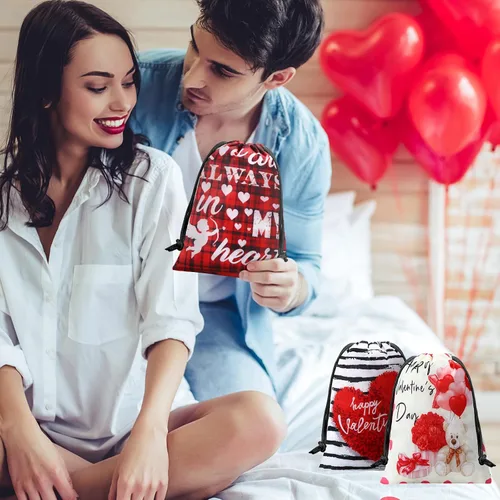 Vista 6 de Berlune 24 bolsas con cordón para el día de San Valentín, reutilizables a granel, bolsas de regalo de globos de gnomo de corazón rosa y rojo, 7 x 10