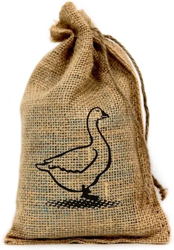 Vista 3 de Pollo, bolsa de arpillera personalizada de 6 x 10 pulgadas con cordón - Juego de 10