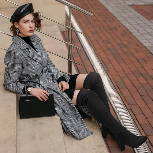 Vista 3 de DREAM PAIRS - Botas altas hasta el muslo de moda para mujer, botas largas y sexis de piel sintética con tacón ancho medio Negro