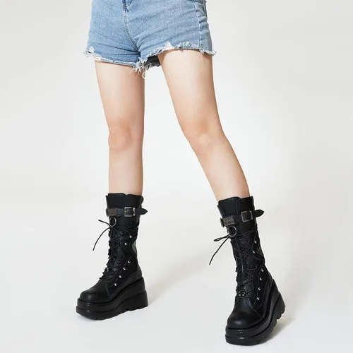 Vista 5 de Botas de plataforma para mujer, botas góticas de media pantorrilla Negro