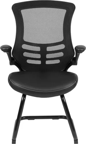 Vista 5 de EMMA + OLIVER Silla de recepción lateral con base de trineo de malla negra con asiento LeatherSoft y brazos abatibles