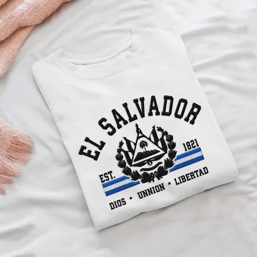 Vista 4 de Ligthuy - Camisa bordada con nombre personalizado de El Salvador en 3D, camiseta con la bandera de El Salvador para hombres y mujeres, camisetas