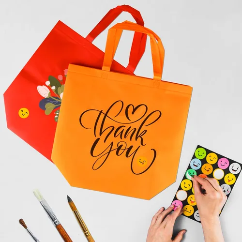 Vista 4 de SPERPAND 30 bolsas grandes de golosinas con pañuelos, bolsa de regalo reutilizable no tejida de 15.7 pulgadas con asas para cumpleaños de niños