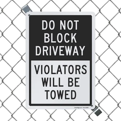 Vista 4 de SmartSign Letrero con texto en inglés "Do Not Block Driveway - Violators Will Be Towed", aluminio reflectante de grado ingeniero de 10 x 14