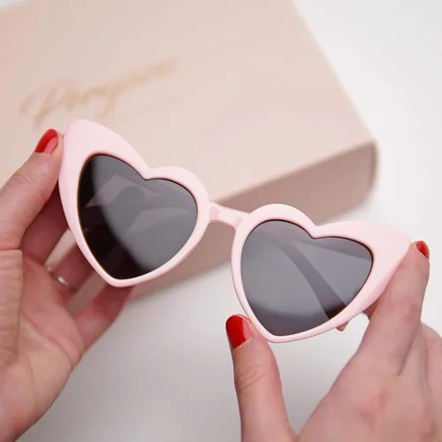 Vista 9 de Pergozo Gafas de sol de soltera con corazón rosa