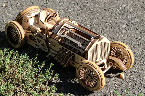 Vista 7 de UGears Modelos Mecanicos Rompecabezas de madera 3-D - Mecánica U-9 Grand Prix Car Idea