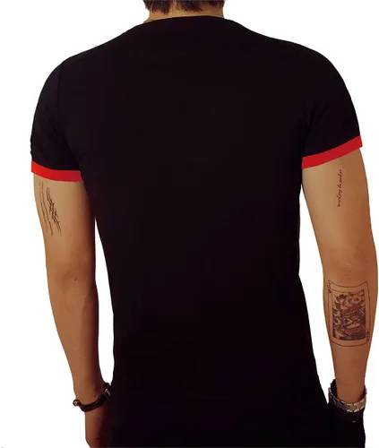 Vista 3 de Camiseta ajustada para hombre, color contrastante, costuras degradadas, manga corta, algodón