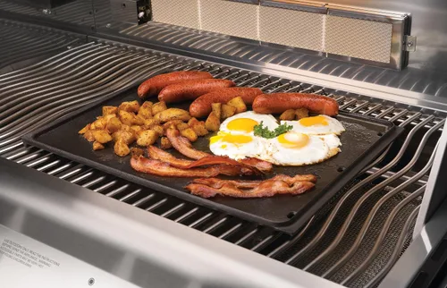 Vista 4 de Plancha reversible de hierro fundido para Rogue® 425 - 56425 – Accesorio Napoleon para parrilla de barbacoa, se adapta a parrillas de barbacoa