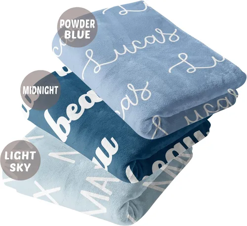 Vista 3 de Girls Love A Monogram Se envía al día siguiente- Mantas personalizadas azules para bebé niño con nombre - Impreso en Estados Unidos - Manta