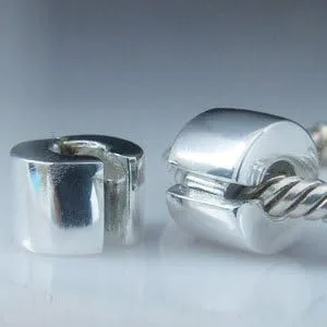 Vista 2 de Soulbeads brazalete ajustable de plata esterlina auténtica con cuentas y tapón de cierre llamativo