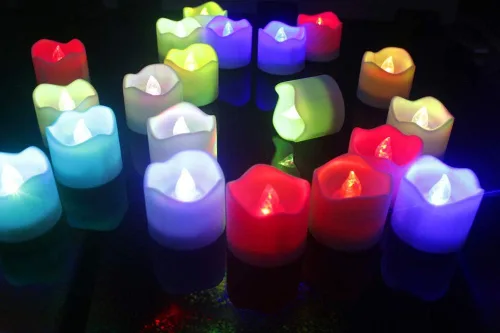 Vista 5 de Topstone Velas electrónicas LED sin llama que cambian de color con control remoto, 7 colores de rotación automática, funcionan con pilas, más de 400