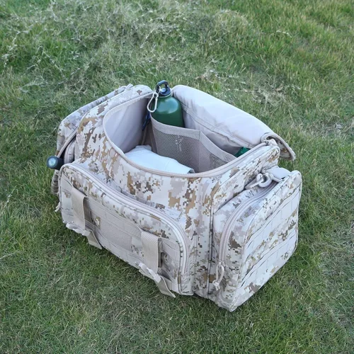 Vista 8 de AB Tactical Series Duffle Bag Gym Travel Senderismo y Trekking Bolsa de deportes Bolsa de caza y pesca, Desert Digi Camuflaje 2, Bolsa de lona