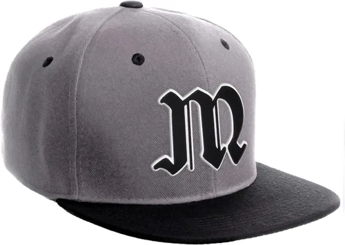 Vista 1066 de Daxton Gorra clásica con visera de billete plano con letras del alfabeto inglés antiguo de la A a la Z