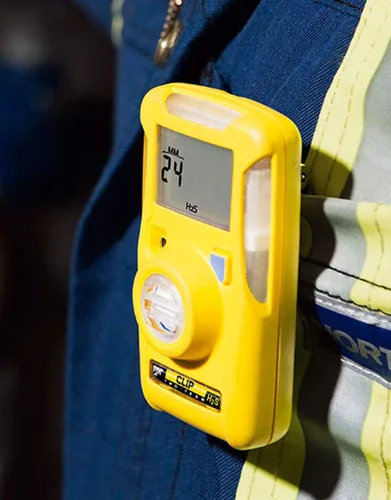Vista 2 de Detector y monitor de gas H2S (ácido sulfhídrico) con clip marca BW Technologies, S, Amarillo, 1