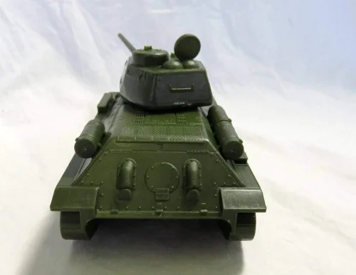 Vista 3 de Classic Toy Soldiers WWII Tanque ruso T-34 en escala 1/38