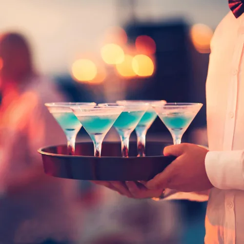 Vista 6 de Vasos de Martini acrílicos, vasos de Martini de plástico de 7 onzas Made of Shatterproof Plastic,Unbreakable and Perfect for Poolside, Outdoors