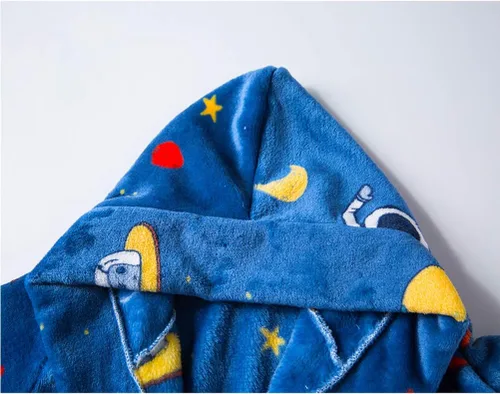 Vista 4 de SRVNFBKT Boys Girls Robe Soft Fleece Hooded Bathrobe for Kids