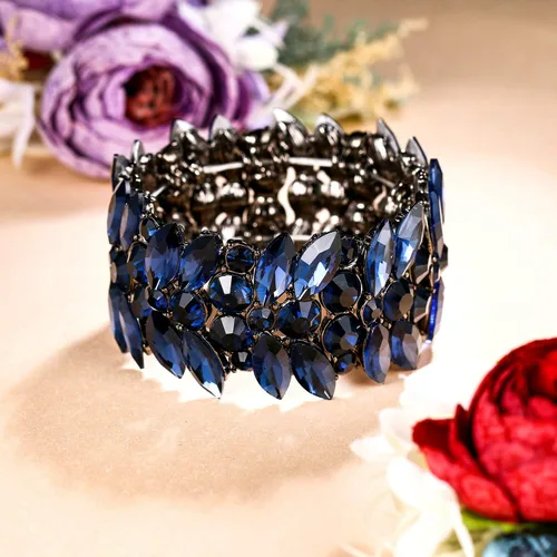 Vista 3 de EVER FAITH Pulsera elástica para mujer, diseño de marquesa de cristal art déco, cadena de mano, joyería nupcial para boda