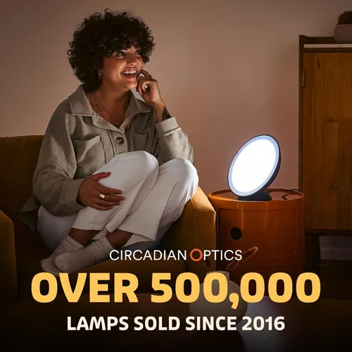 Vista 7 de Circadian Optics Lámpara de Terapia de Luz Brillante Luxy para Escritorio Como se Vio en Shark Tank Brillo Ultra Potente de 10,000 LUX