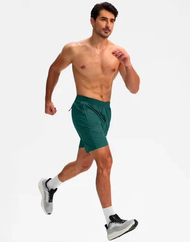 Vista 6 de Pudolla Pantalones cortos de entrenamiento para hombre con 3 bolsillos con cremallera, ligeros de 7 pulgadas, pantalones cortos de gimnasio