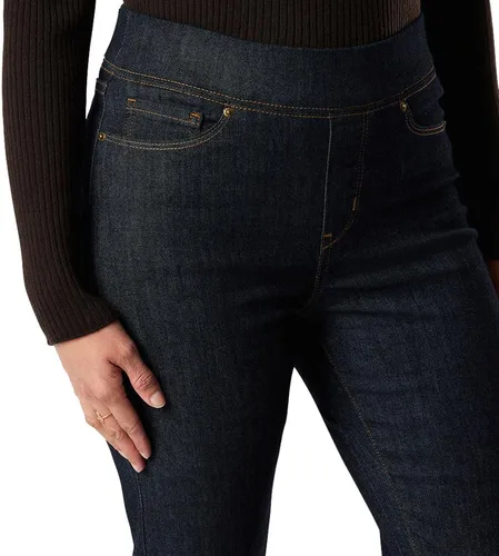 Vista 5 de Levi Strauss Signature Gold Jeans de corte de bota totalmente moldeadores (También disponible en Plus)