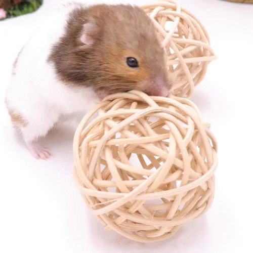 Vista 7 de Juguetes masticables para actividades de animales pequeños, conejos, pájaros, loros, jugar con bolas de ratán de mimbre para chinchilla, conejillo