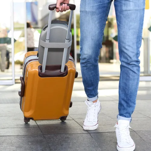 Vista 4 de Hat Travel Case - Funda rígida para gorras de béisbol para viajes y hogar, protege hasta 6 gorras, color gris claro