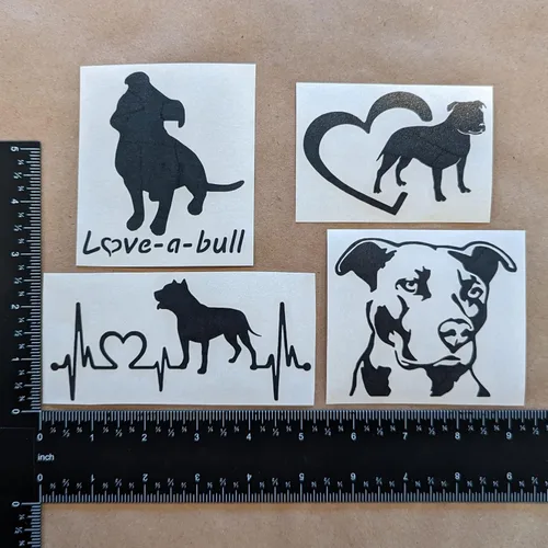Vista 4 de Paquete de 4 calcomanías de Pitbull: Love-a-Bull, latido del corazón de Pitbull, corazón de American Pit Bull Terrier, calcomanías detalladas