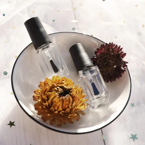 Vista 5 de Botellas vacías de esmalte de uñas con cepillo redondo de 0.17 onzas líquidas, paquete de 20 recipientes pequeños de vidrio vacíos recargables